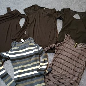 Huge maternity lot of 20+ tops!! Mostly size small